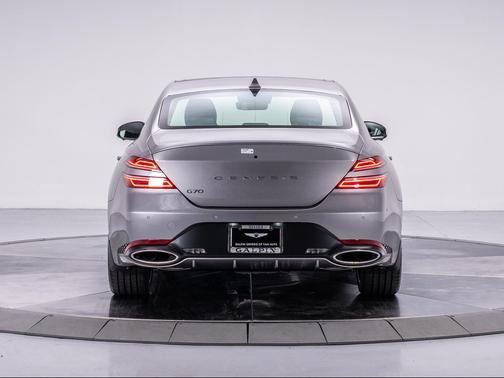 2026 Genesis G70 2.5T RWD Prestige