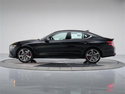 2025 Genesis G70 3.3T RWD Sport Advanced