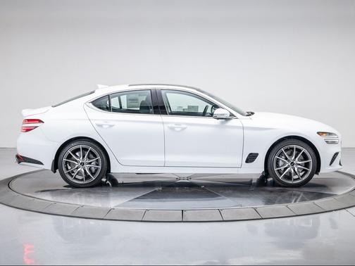 2026 Genesis G70 2.5T RWD Prestige