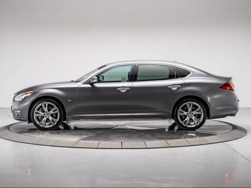 2018 INFINITI Q70L 3.7 LUXE