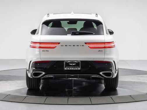2026 Genesis GV70 2.5T Sport Prestige