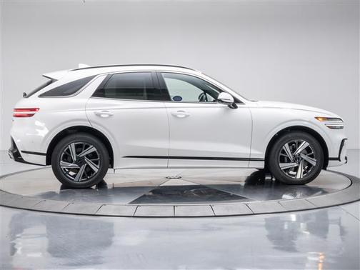2026 Genesis GV70 3.5T Sport Advanced
