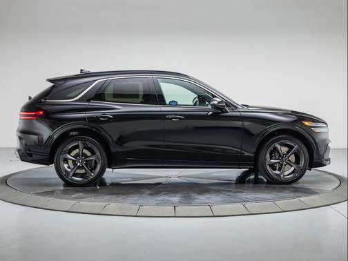Vik Black 2026 Genesis GV70 3.5T Sport Prestige