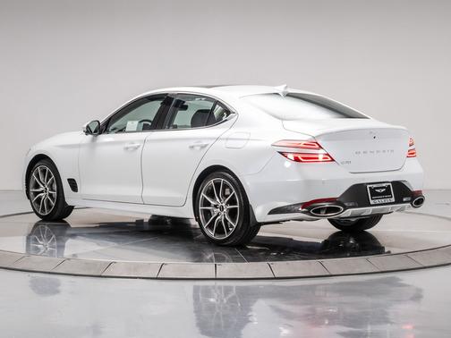 2026 Genesis G70 2.5T RWD Prestige