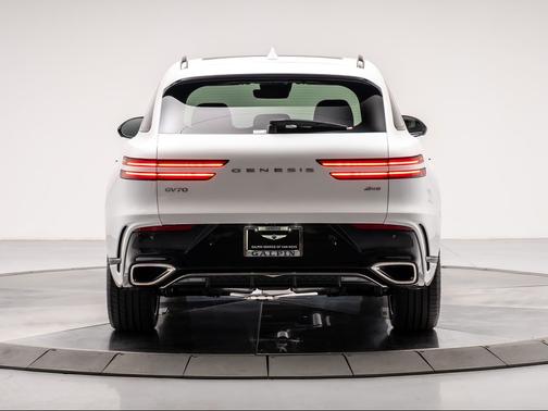 2026 Genesis GV70 2.5T Sport Prestige