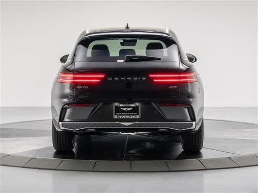 2026 Genesis GV70 2.5T
