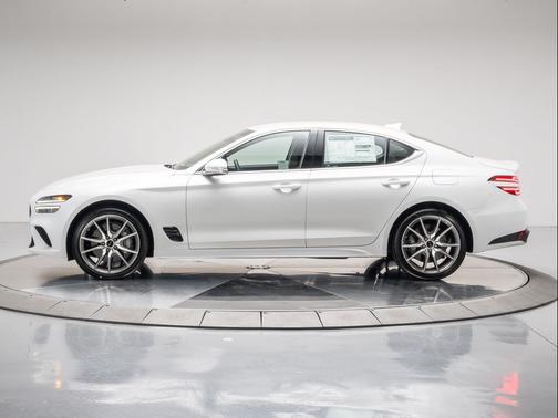 2026 Genesis G70 2.5T RWD