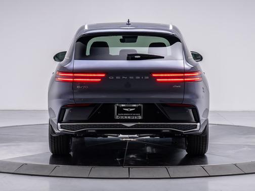 2026 Genesis GV70 2.5T Advanced