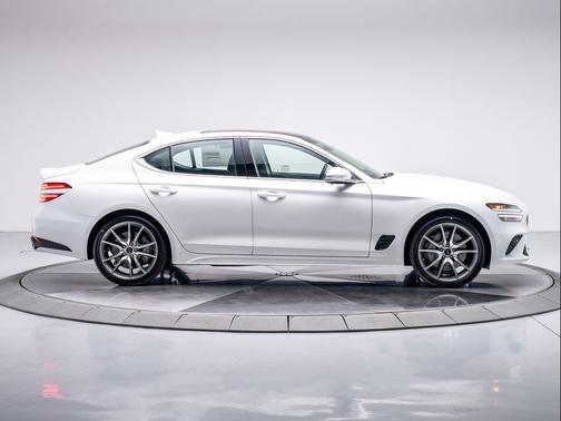 2026 Genesis G70 2.5T RWD Prestige