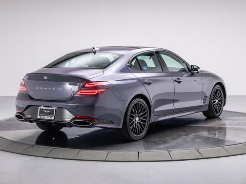 2026 Genesis G70 3.3T Prestige Graphite