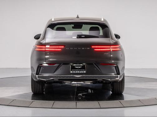 2026 Genesis GV70 2.5T