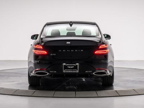 2026 Genesis G70 2.5T RWD Prestige