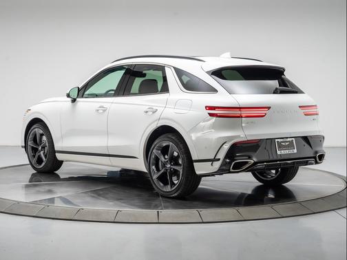 Uyuni White 2026 Genesis GV70 3.5T Sport Prestige