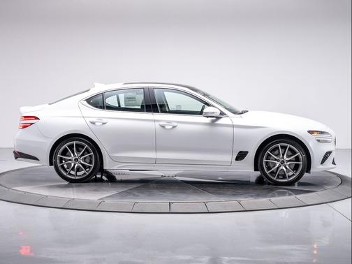 2026 Genesis G70 2.5T RWD Prestige