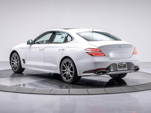 2026 Genesis G70 2.5T RWD Prestige