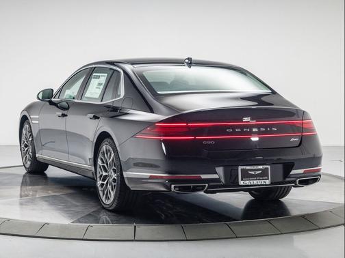 2026 Genesis G90 e-SC