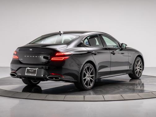 2026 Genesis G70 2.5T RWD Prestige