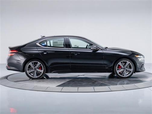 2025 Genesis G70 3.3T RWD Sport Advanced