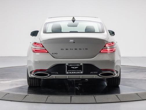 2026 Genesis G70 2.5T RWD Prestige