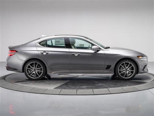 2026 Genesis G70 2.5T RWD Prestige