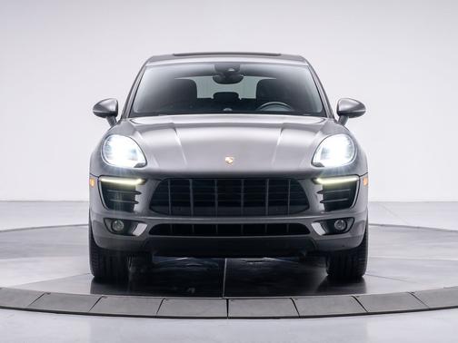 2018 Porsche Macan S