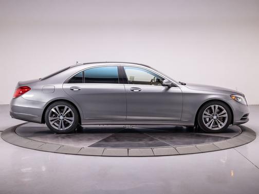 2014 Mercedes-Benz S-Class S550