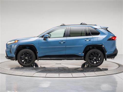 2024 Toyota RAV4 Hybrid SE