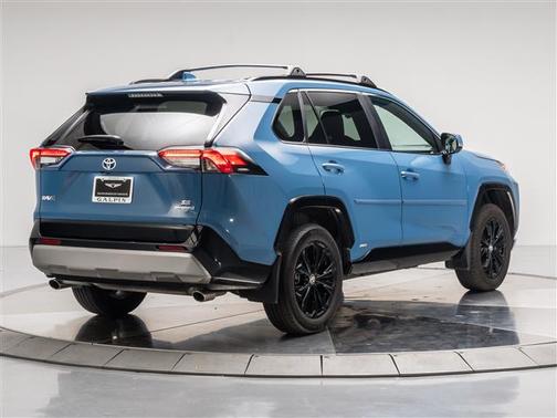 2024 Toyota RAV4 Hybrid SE