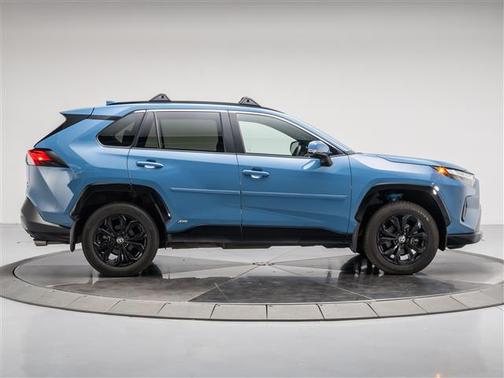 2024 Toyota RAV4 Hybrid SE