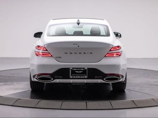 2026 Genesis G70 2.5T RWD Prestige