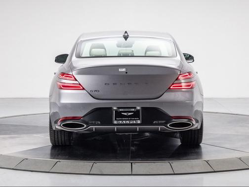 2026 Genesis G70 2.5T RWD