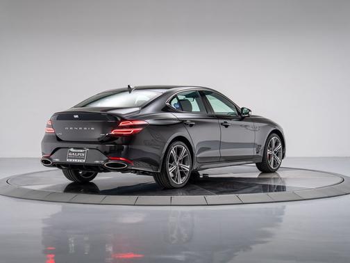 2025 Genesis G70 3.3T RWD Sport Advanced