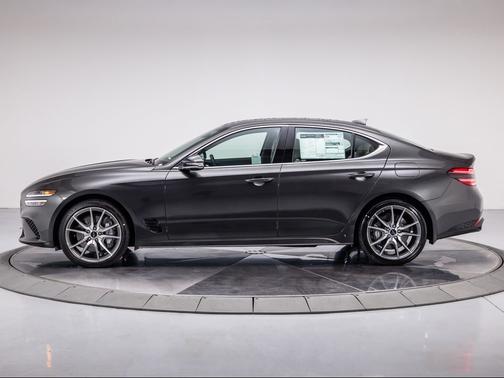 2026 Genesis G70 2.5T RWD