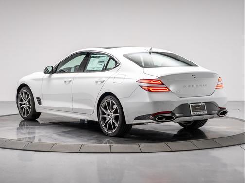 2026 Genesis G70 2.5T RWD Prestige