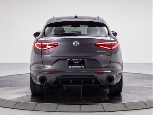 2023 Alfa Romeo Stelvio Ti
