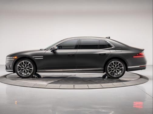 2023 Genesis G90 3.5T e-SC AWD