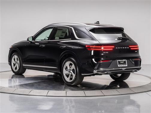 2026 Genesis GV70 2.5T Advanced