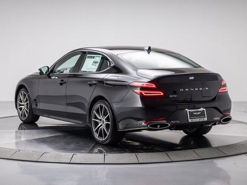 2026 Genesis G70 2.5T RWD Prestige