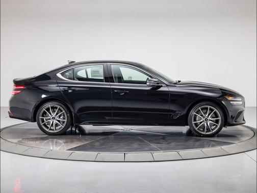 2026 Genesis G70 2.5T RWD