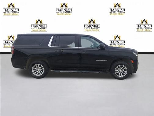 2024 Chevrolet Suburban LT