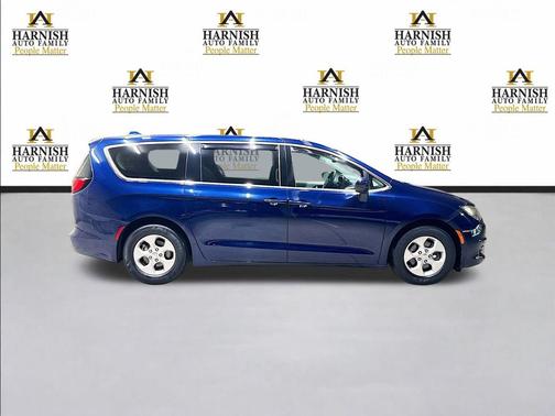 2017 Chrysler Pacifica LX