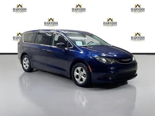 2017 Chrysler Pacifica LX