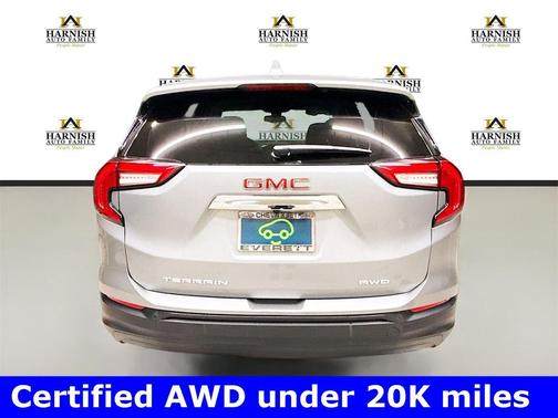 2024 GMC Terrain SLE