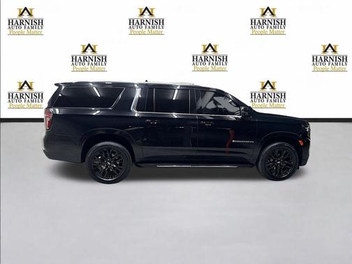 Black 2024 Chevrolet Suburban LT