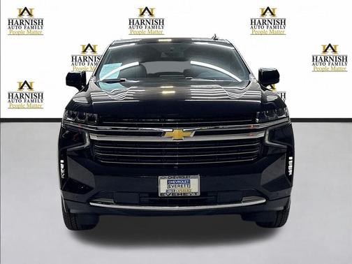 Black 2024 Chevrolet Suburban LT
