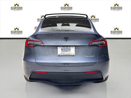 2022 Tesla Model Y Long Range Dual Motor All-Wheel Drive