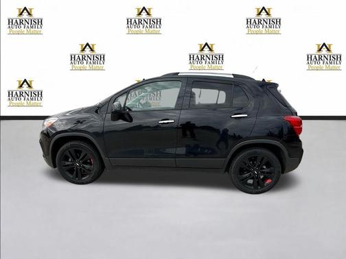 Mosaic Black Metallic 2019 Chevrolet Trax LT