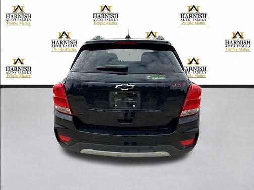 Mosaic Black Metallic 2019 Chevrolet Trax LT