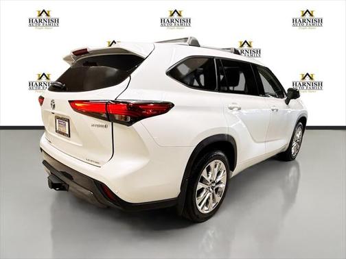 2023 Toyota Highlander Hybrid Limited