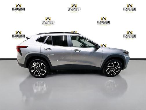 2025 Chevrolet Trax FWD 2RS
